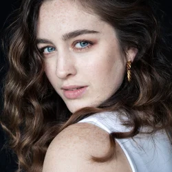 Danielle Galligan