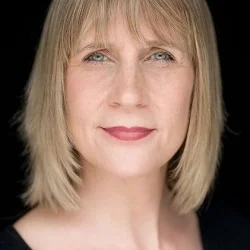 Deborah Arnott