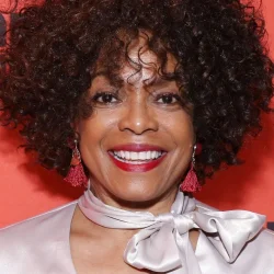 Дениз Бюрс