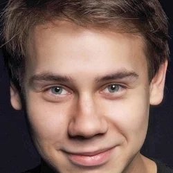 Дмитрий Агафонов