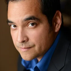 Dominic Flores