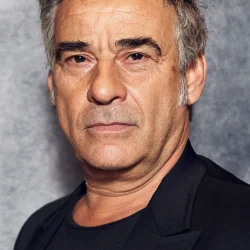 Eduard Fernández