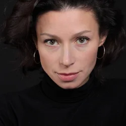 Елена Полякова