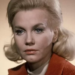 Elizabeth MacRae