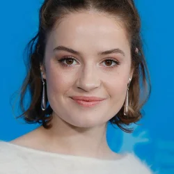 Ella Øverbye