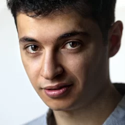 Eric Sirakian