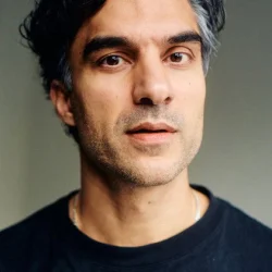 Farzad Farzaneh