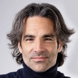 Fernando Corral
