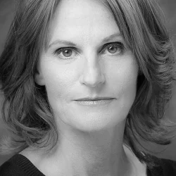 Gwyneth Strong