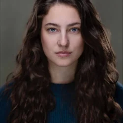 Holly Rhys
