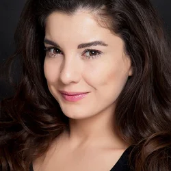 İrem Altuğ