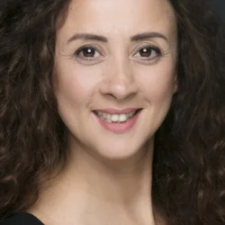 İrem Kahyaoğlu