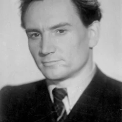 Игорь Безяев