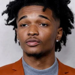 Isaiah Hill