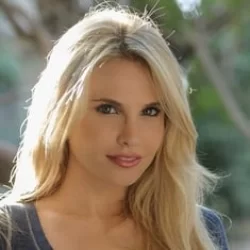 Jacqui Holland