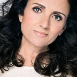 Jenni Pulos
