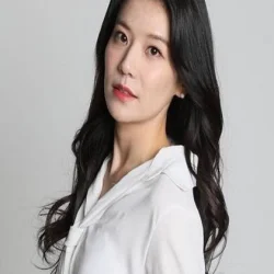 Jeong Yoon-hee