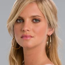 Júlia Palha