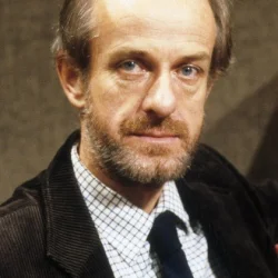 Julian Curry