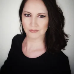 Julie Nolin