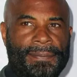 Julius LeFlore