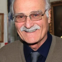 Kakhi Kavsadze