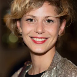 Katharina Schlothauer
