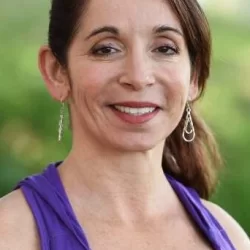 Kathi deCouto