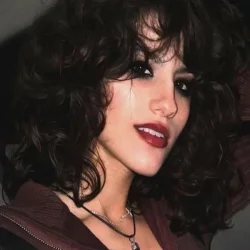 Kira Yaghnam
