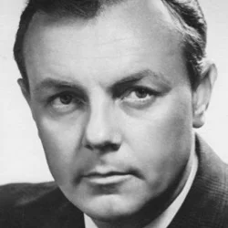 Кирилл Лавров
