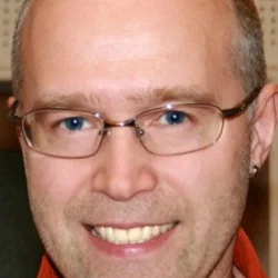 Константин Бронзит