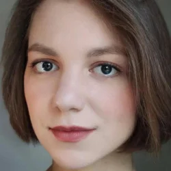 Ксения Комарова