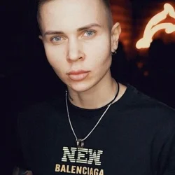 Ксения Милас