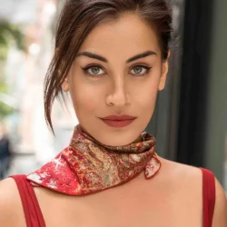 Lara Wolf