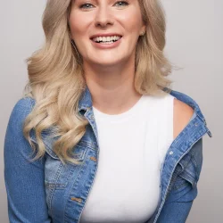 Leanne Noelle Smith