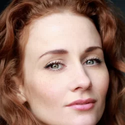 Leanne Rowe