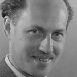 Лев Елагин