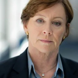 Lindsey Coulson