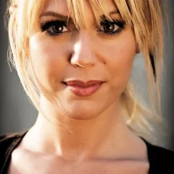 Lisa Rieffel