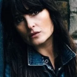 Lucie Barat