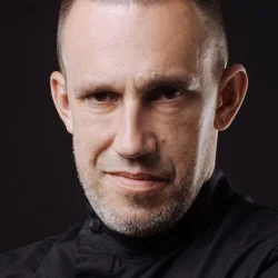 Максим Левин