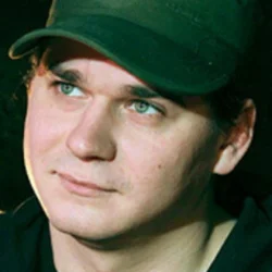 Максим Тарасов