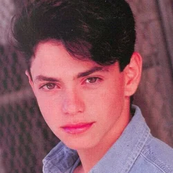 Mike Vitar