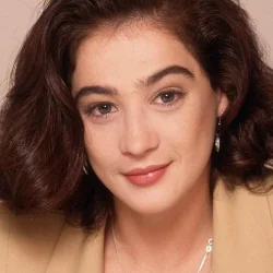 Moira Kelly