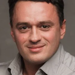 Никита Зверев