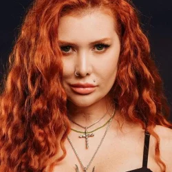 Николь Кузнецова