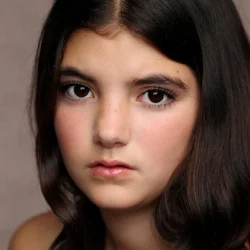 Nora Harriet