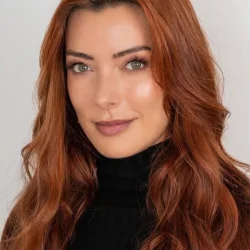Norma Nivia