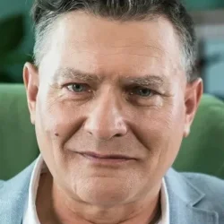 Олег Примогенов