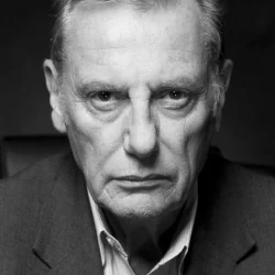 Paul Darrow